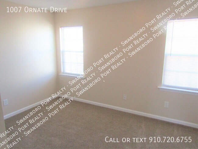 Building Photo - 1007 Ornate Dr