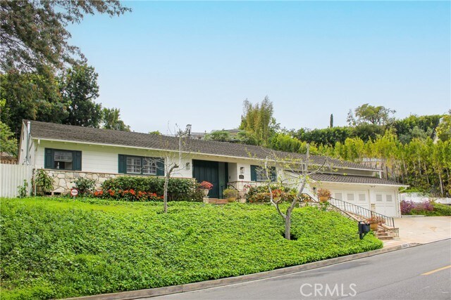 Primary Photo - 1079 Marilyn Dr