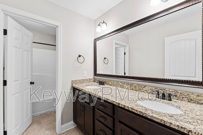 Building Photo - 716 Herrington Dr