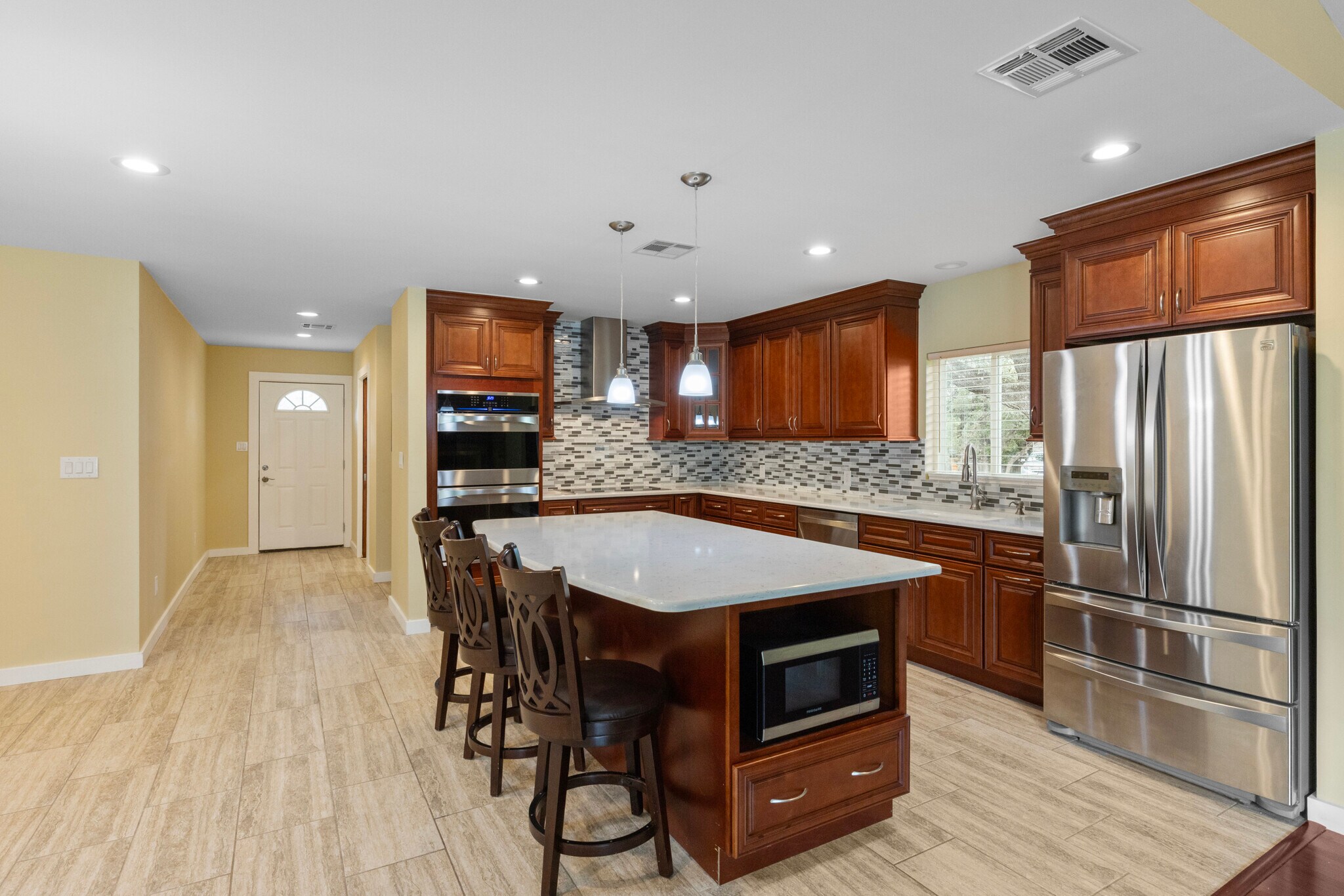 Building Photo - 17215 Sugar Crest Dr