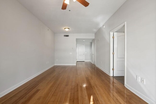 Building Photo - 195 14th St NE