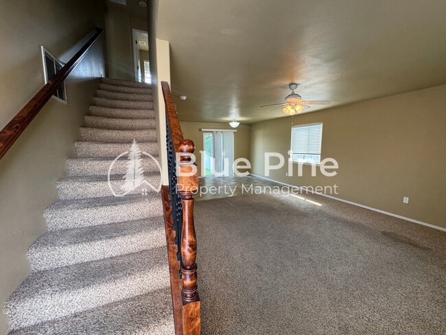 Building Photo - 2729 Mary Dr