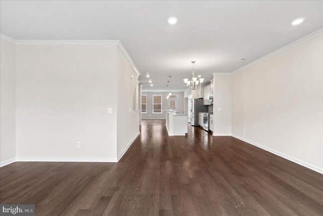 Building Photo - 45121 Kincora Dr
