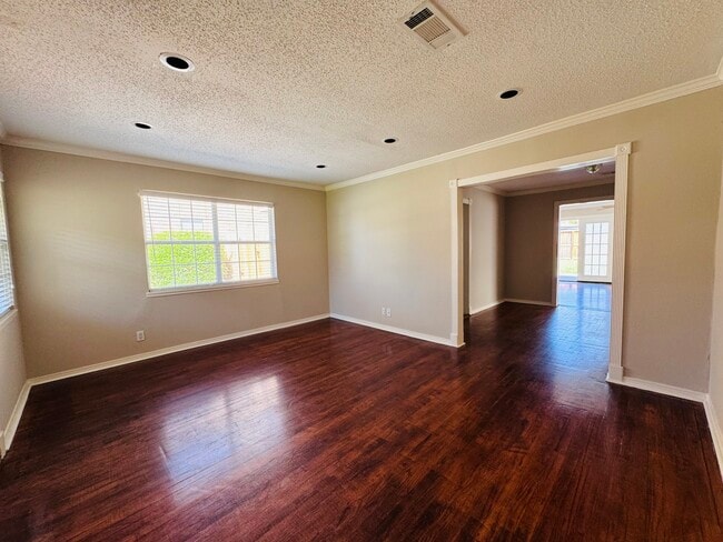 Building Photo - 3306 Elmridge St