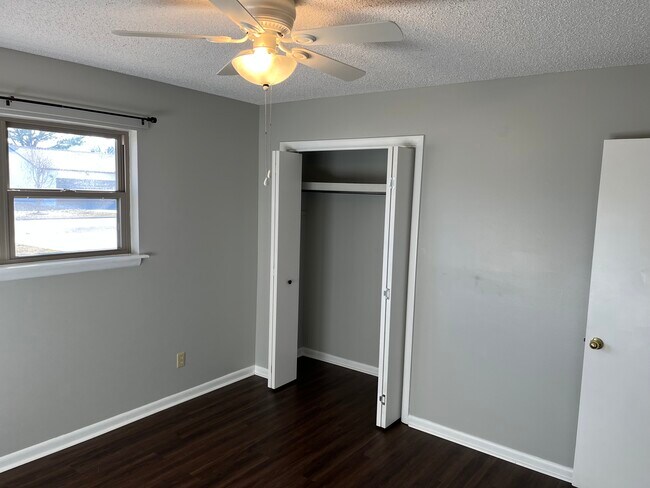 1st Bedroom - 215 Magnolia Rd