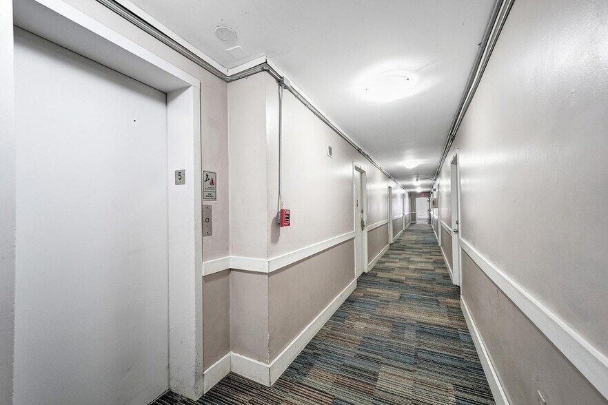 Building Photo - 710 Washington Ave