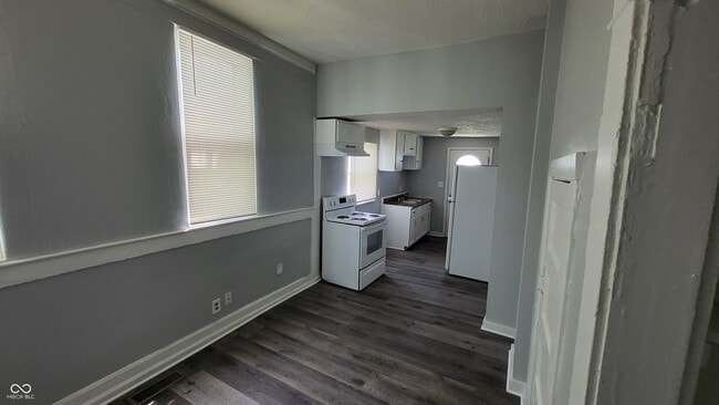 Building Photo - 3617 Brookside Pkwy S Dr