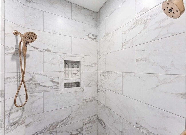 Building Photo - Luxury Home for Lease in Dry Creek Ranch –...