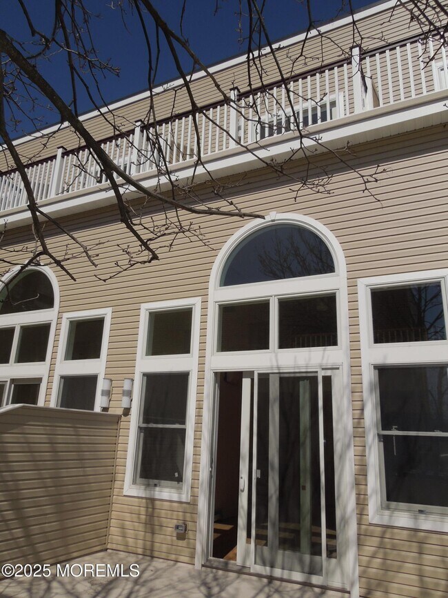 Building Photo - 550 Cookman Ave