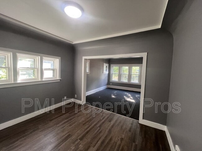 Building Photo - 1536 N 38th St