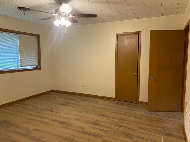 Bedroom - 407 N Morton St