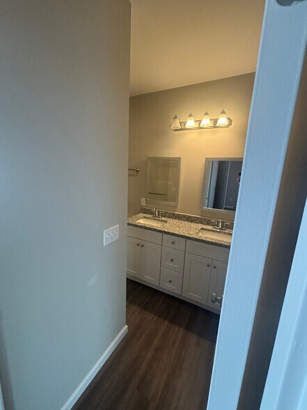 Building Photo - 163 Apache Ln