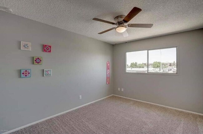 Building Photo - 4678 N 19th Ave