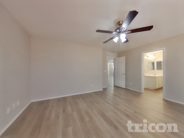 Building Photo - 7437 W Elwood St