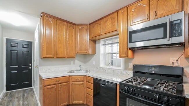 Building Photo - 3006 Elliott St