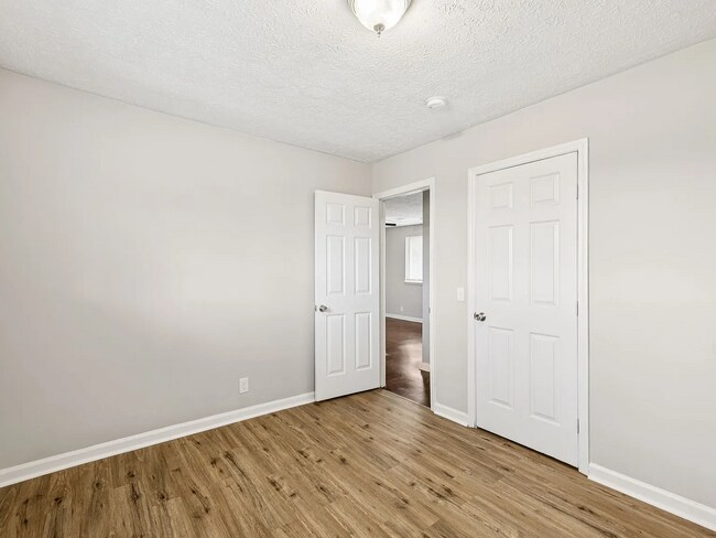 Building Photo - 1280 Dr Walter S Davis Blvd