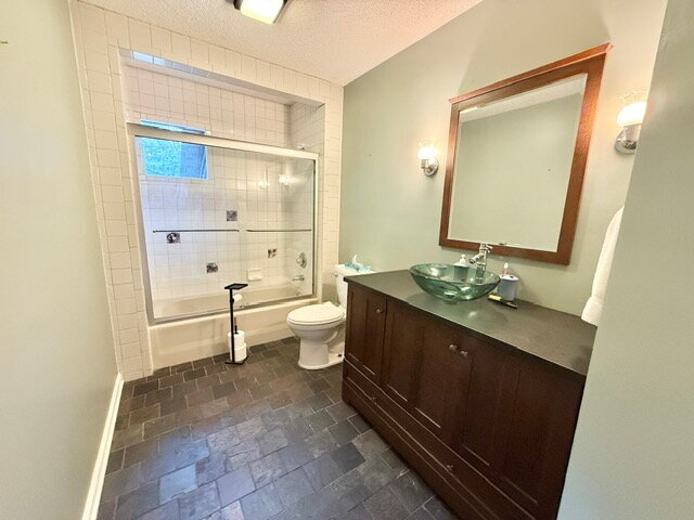 Building Photo - 67 Cliffview Dr