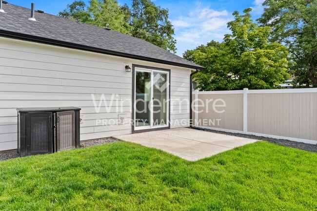 Building Photo - Welcome to the Spokane Valley