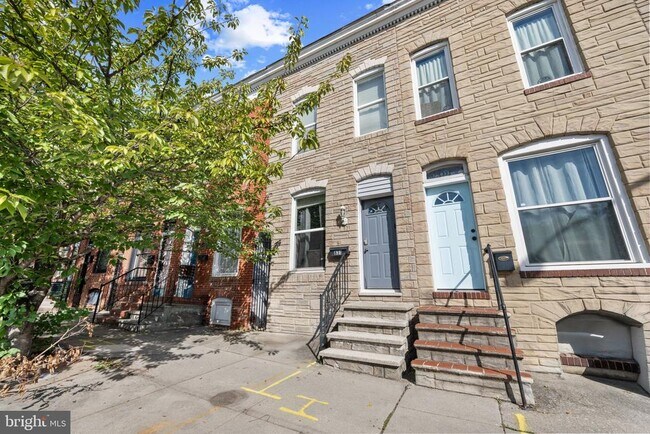 Building Photo - 831 S Montford Ave