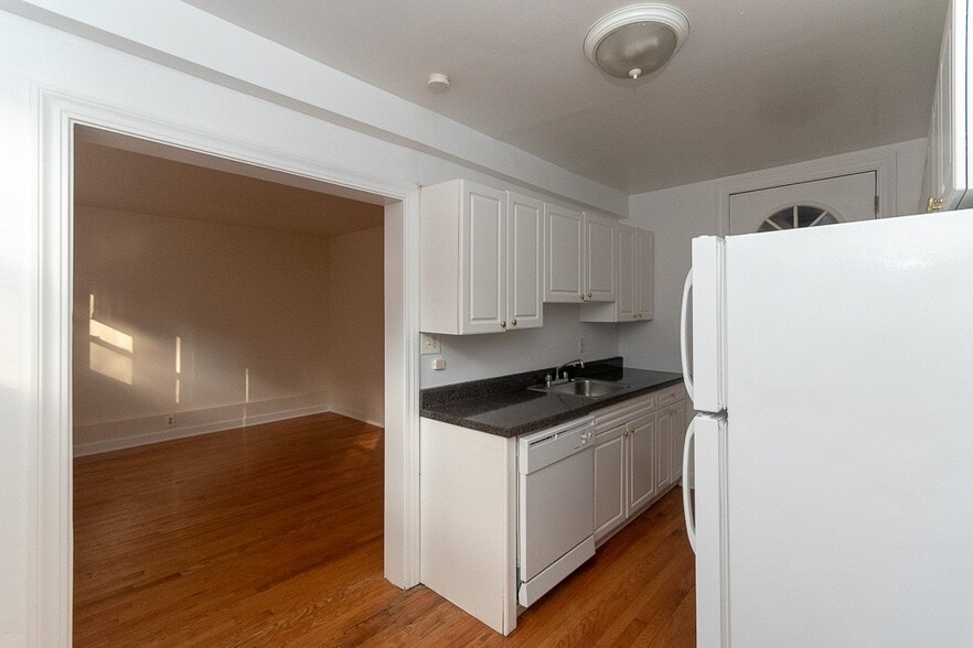 Building Photo - 3810 N Fremont St