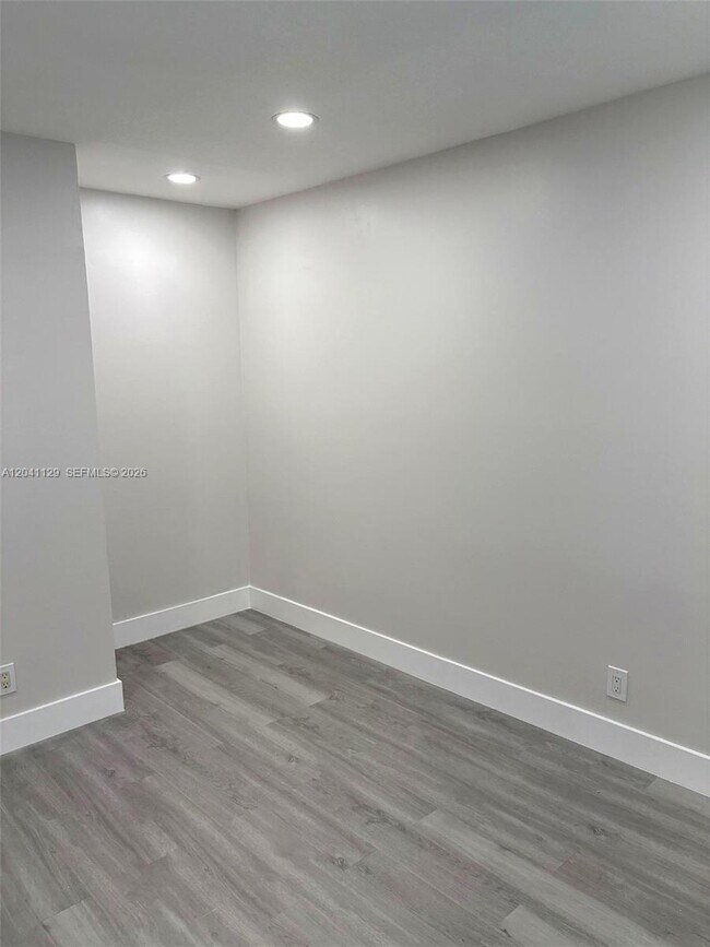 Building Photo - 1528 Salerno Cir