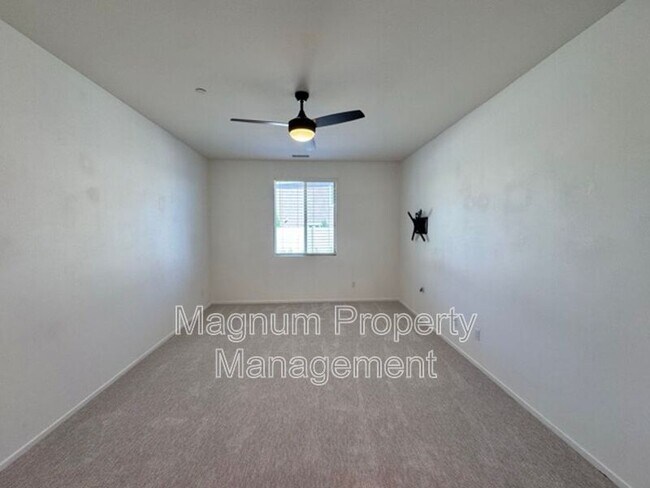 Building Photo - 24331 Ponderosa Ln