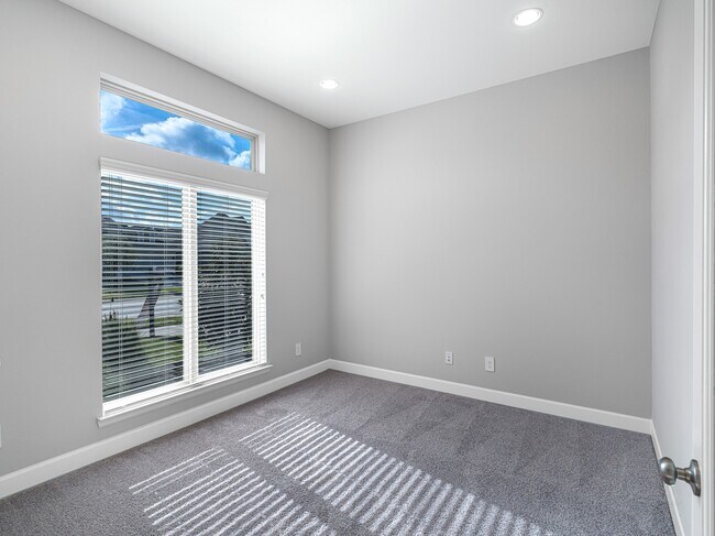 Building Photo - 4210 Haven Crest Ln