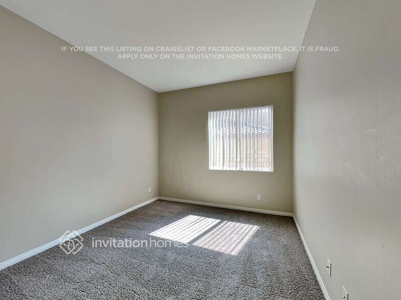 Building Photo - 28315 Hidden Hills Dr
