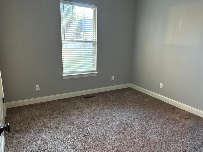 Building Photo - 1166 Stone Gate Cir NW
