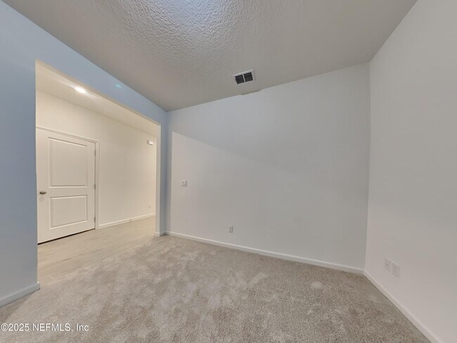 Building Photo - 9005 Latigo Ln
