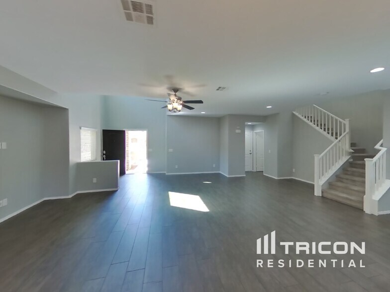 Building Photo - 7642 Albright Peak Dr