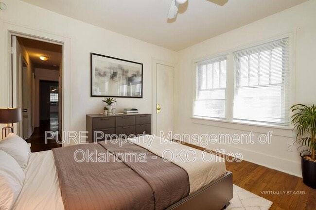 Building Photo - NW 22nd Street - 2236