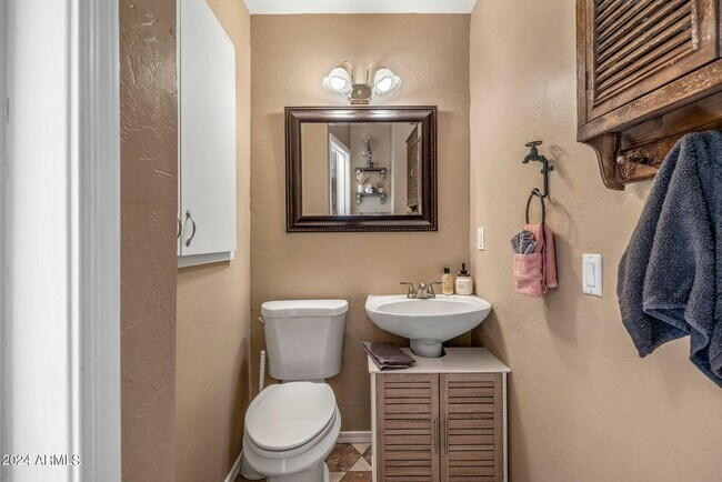 Building Photo - 2880 Paint Pony Ln