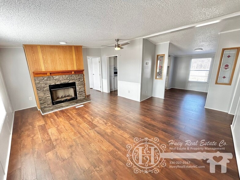 Building Photo - 2008 Burnett Church Rd