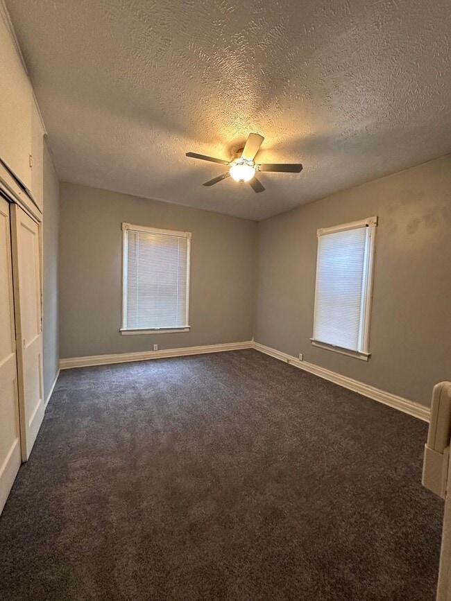 Building Photo - Newly Remodeled Home