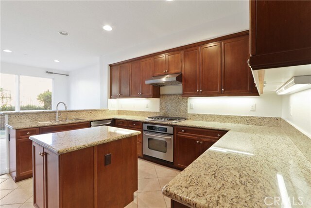 Building Photo - 22 Via Almeria