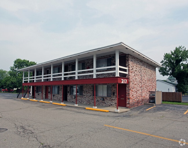 Primary Photo - Vandalia Terrace