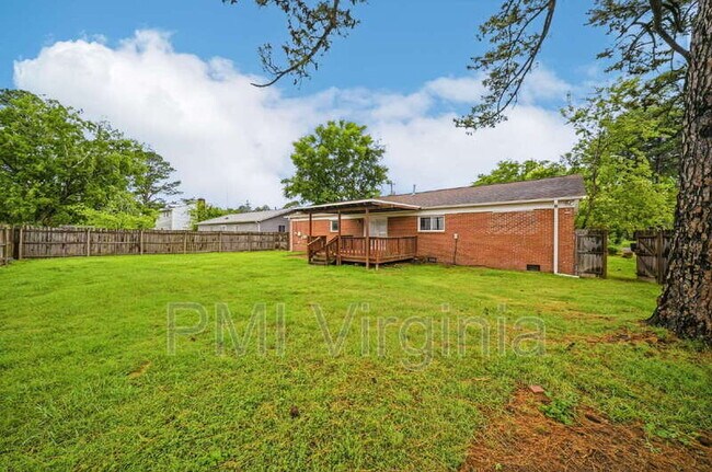 Building Photo - 5389 Susquehanna Dr