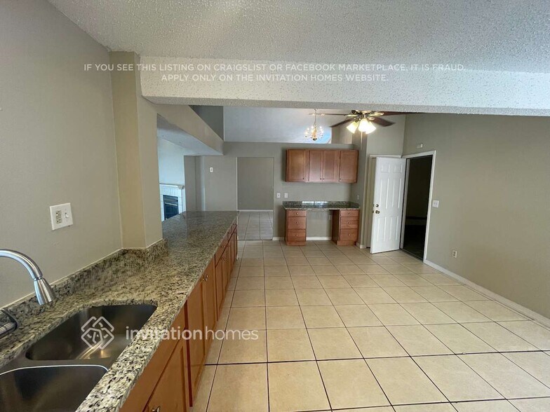 Building Photo - 1840 Candlestick Ct