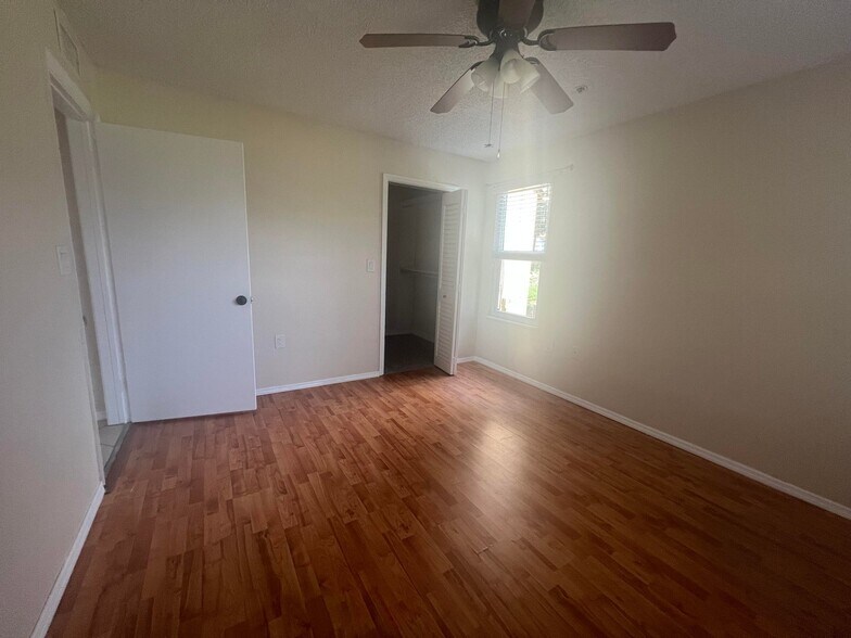 Building Photo - 2315 N Congress Ave