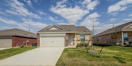 Building Photo - Modern Living | Spacious Layout | Private Backyard Retreat