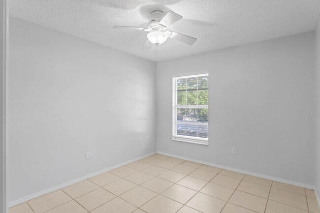 Building Photo - Spacious 2/2 Condo In Lancelot at Winter Park