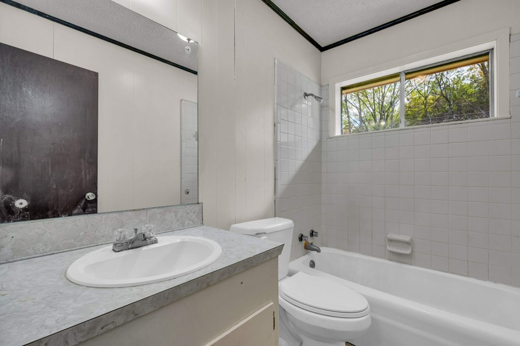 Building Photo - 118 Wyman Dr