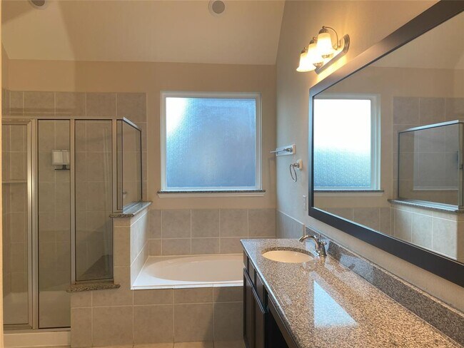 Building Photo - 4619 Tamara Heights Ln