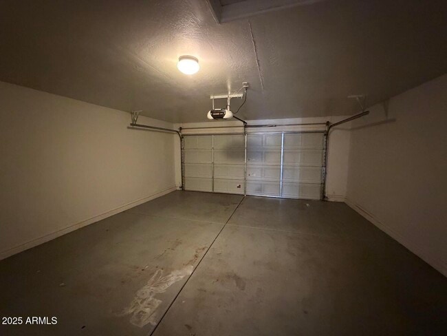 Building Photo - 11283 W Harrison St