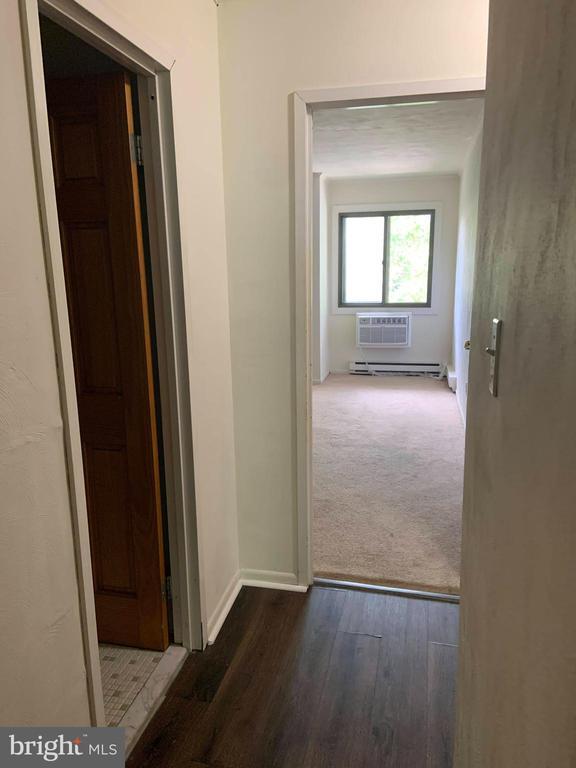 Building Photo - 400 Campbell Cir