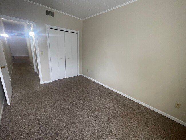 Building Photo - 924 Ohio St