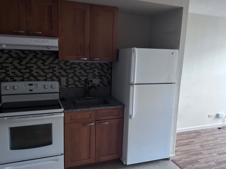 Building Photo - 5333 Likini St