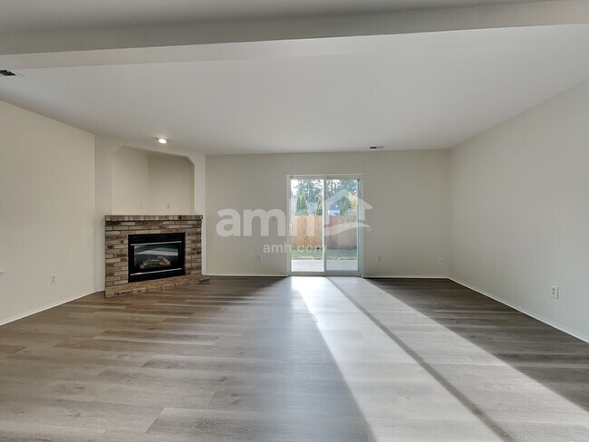 Building Photo - 8008 207th St Ct E