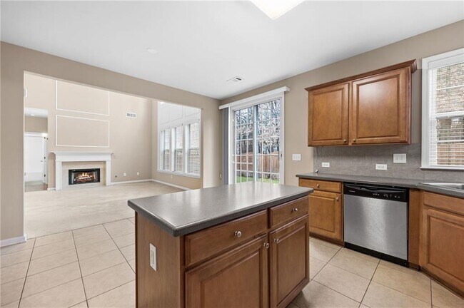 Building Photo - 4071 Kingsley Park Ln